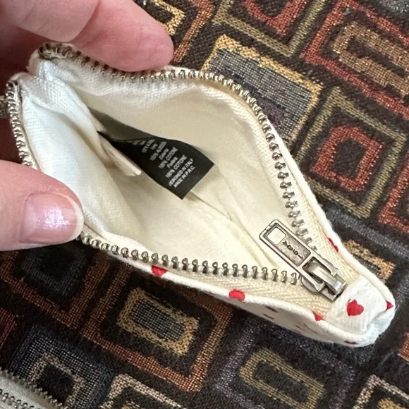 Lot/3 Brandy Melville Zip Pouches and Scrunchie NEW - Picture 8 of 9